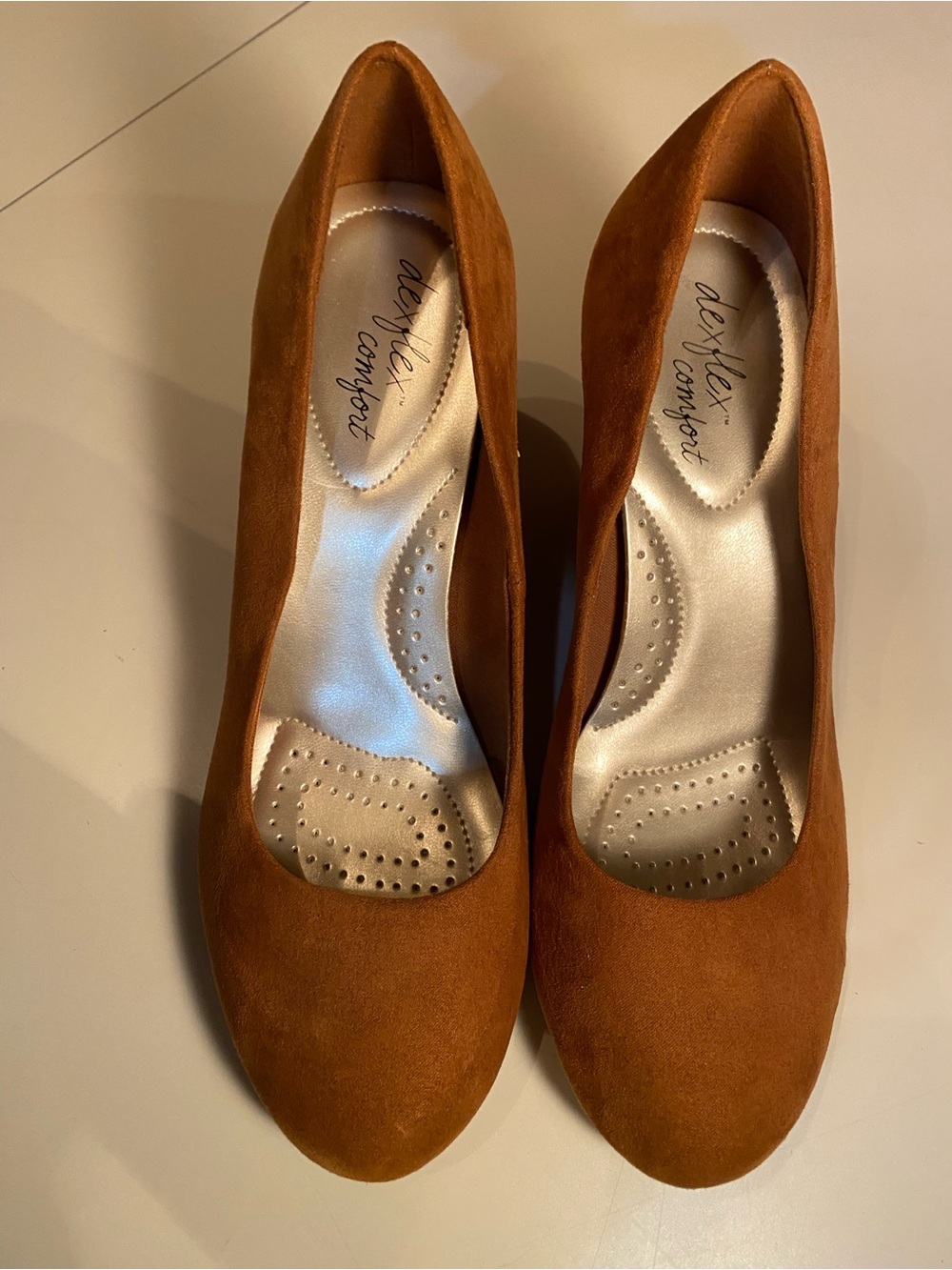 dexflex comfort Suede Rust Brown Round-Toe wedge Pumps